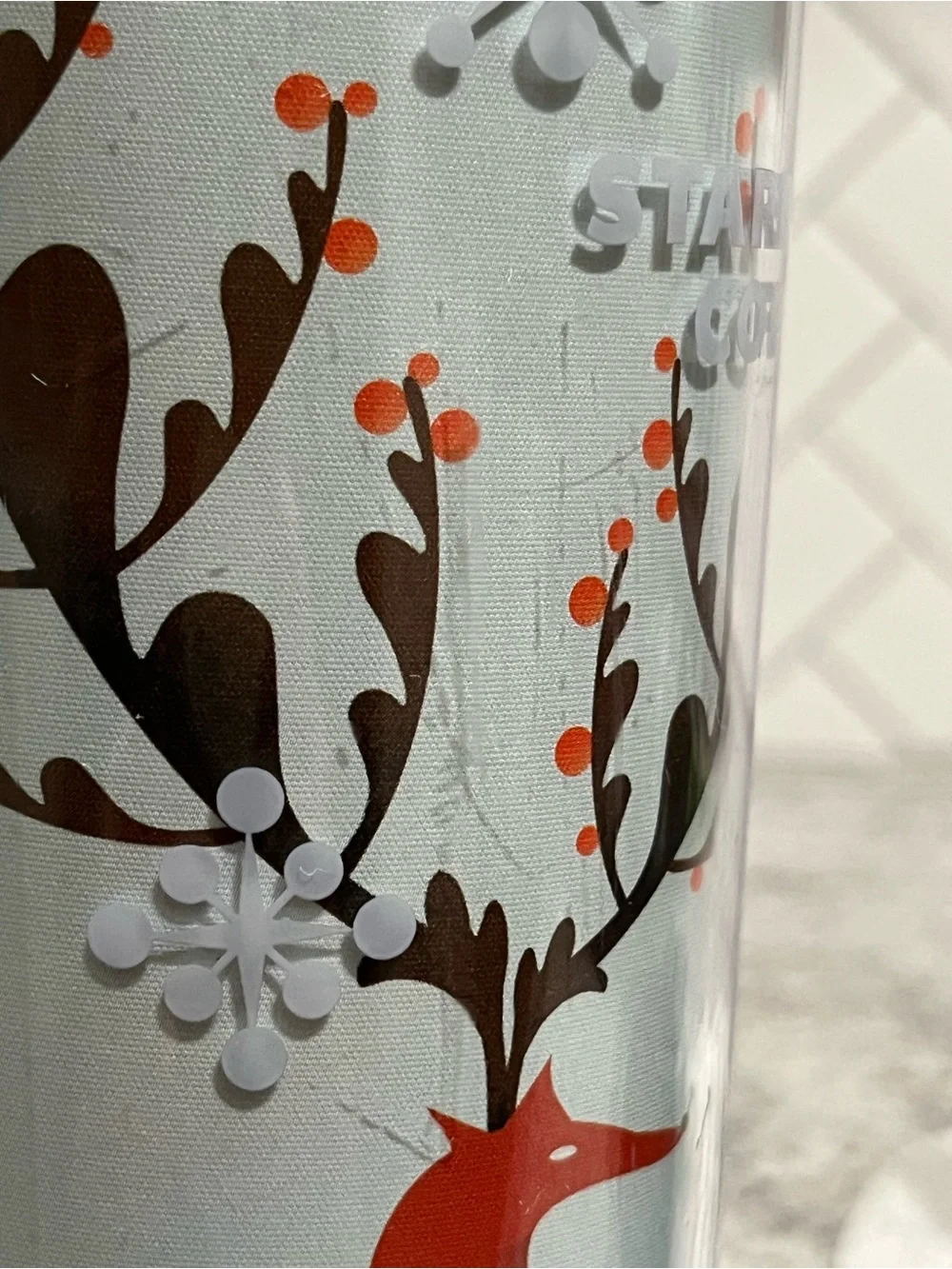 Starbucks Coffee 2010 Holiday Reindeer Winter Travel Tumbler Black Lid 16 oz